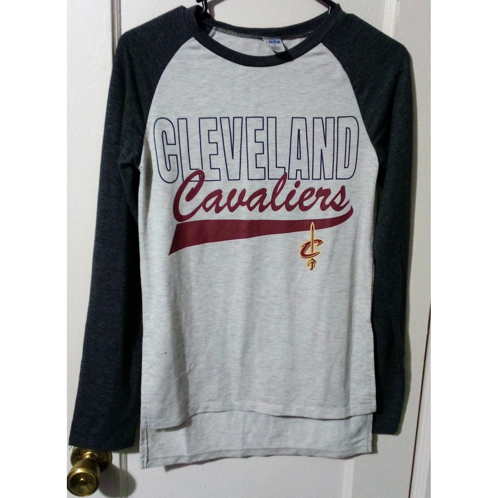 NBA Cleveland Cavaliers Women's Longsleeve Raglan Tee, Size Small